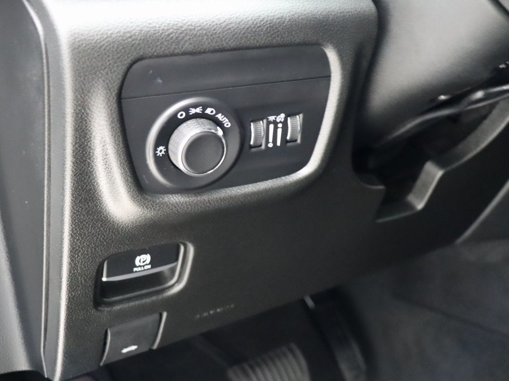 2022 Jeep Grand Cherokee Altitude 4WD