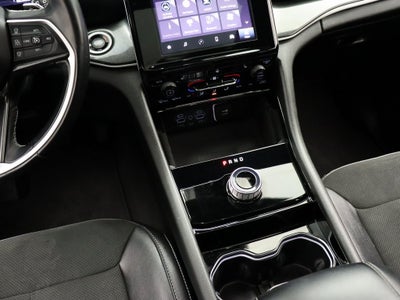 2022 Jeep Grand Cherokee Altitude 4WD