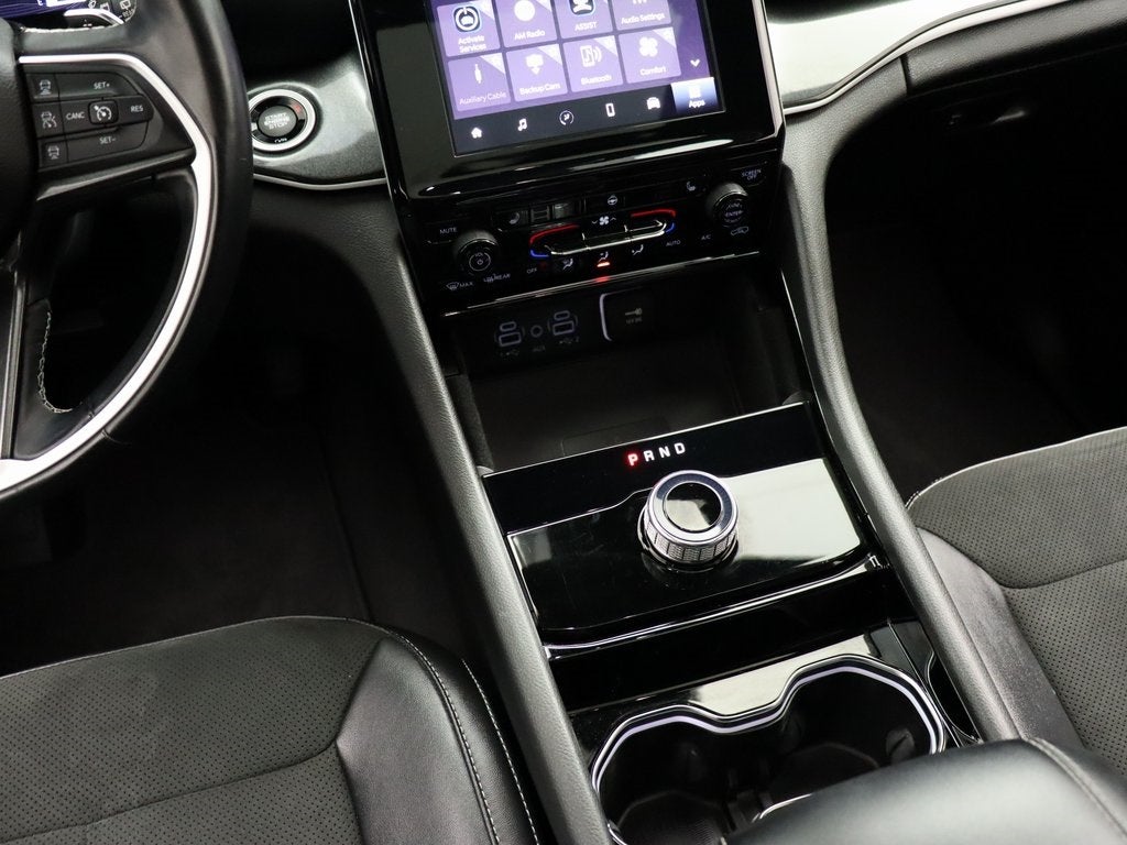 2022 Jeep Grand Cherokee Altitude 4WD