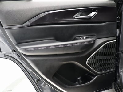 2022 Jeep Grand Cherokee Altitude 4WD