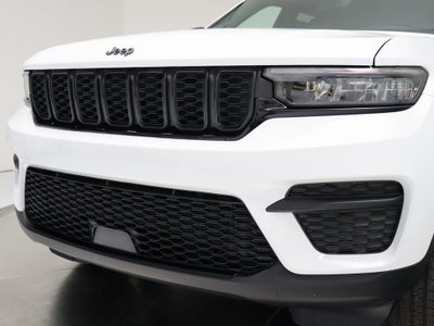 2022 Jeep Grand Cherokee Altitude 4WD