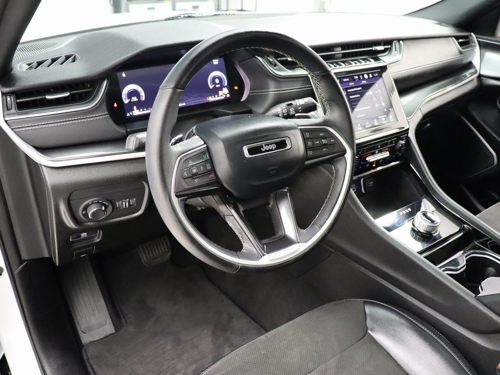 2022 Jeep Grand Cherokee Altitude 4WD