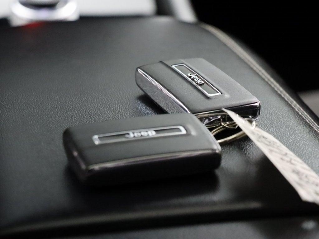 2022 Jeep Grand Cherokee Altitude 4WD