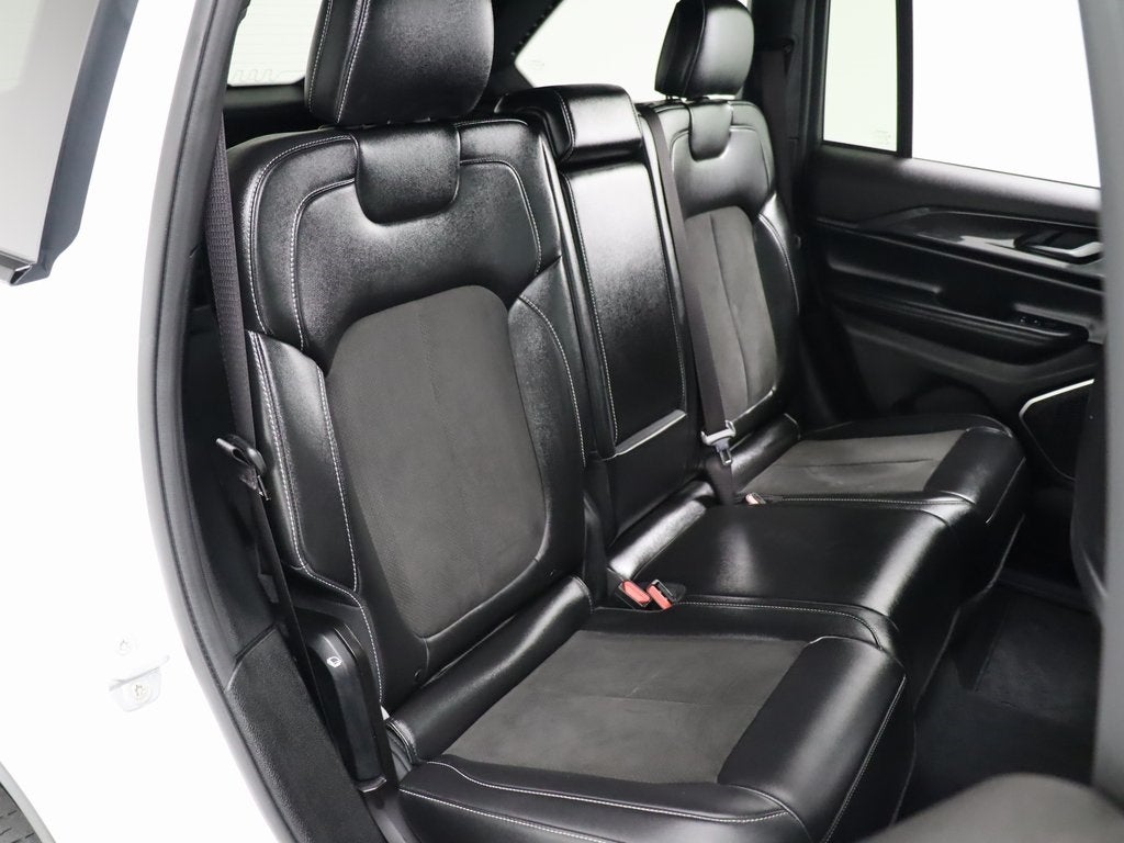 2022 Jeep Grand Cherokee Altitude 4WD