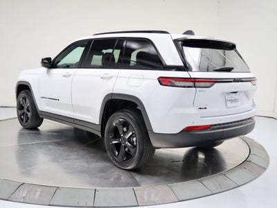 2022 Jeep Grand Cherokee Altitude 4WD