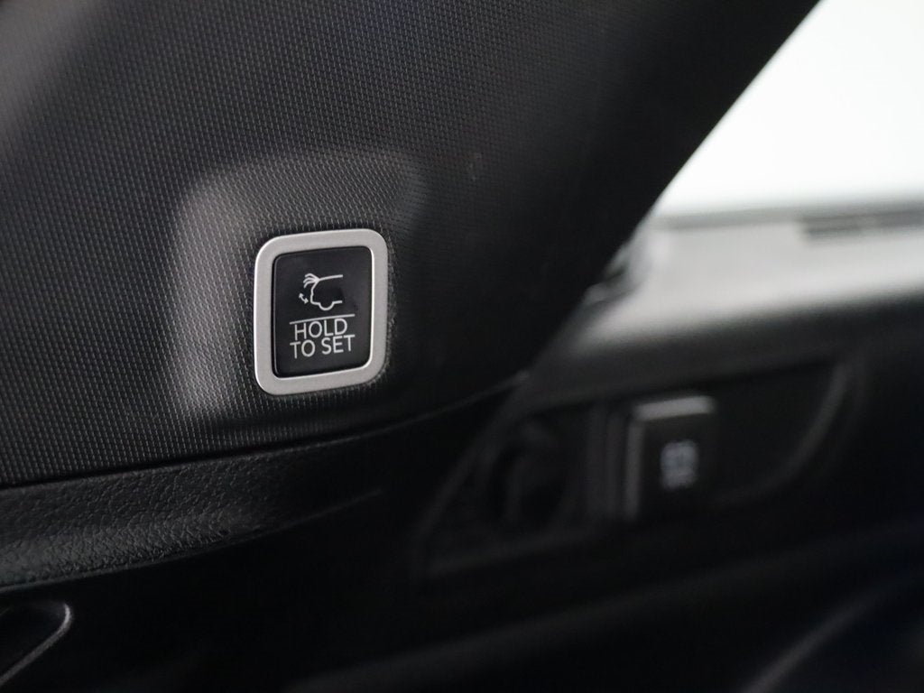 2022 Jeep Grand Cherokee Altitude 4WD