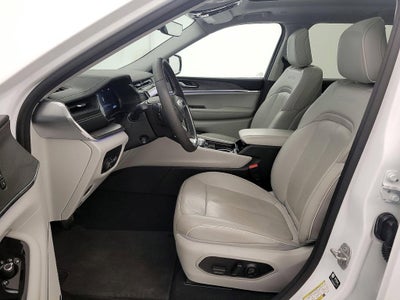 2023 Jeep Grand Cherokee L Overland 4WD Navigation
