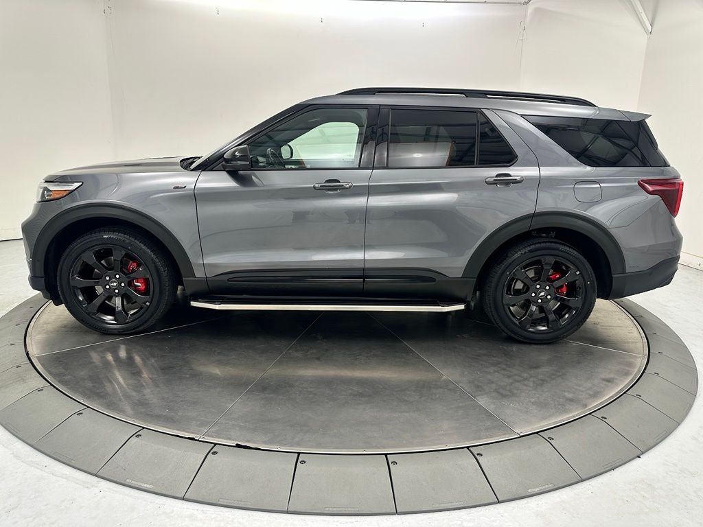 2022 Ford Explorer ST 4WD Navigation