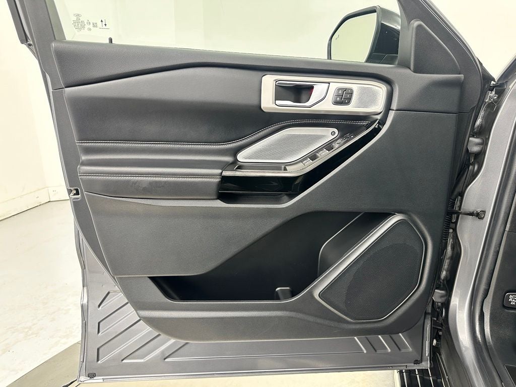 2022 Ford Explorer ST 4WD Navigation