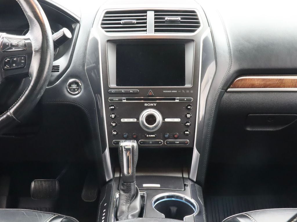 2017 Ford Explorer Platinum 4WD Navigation