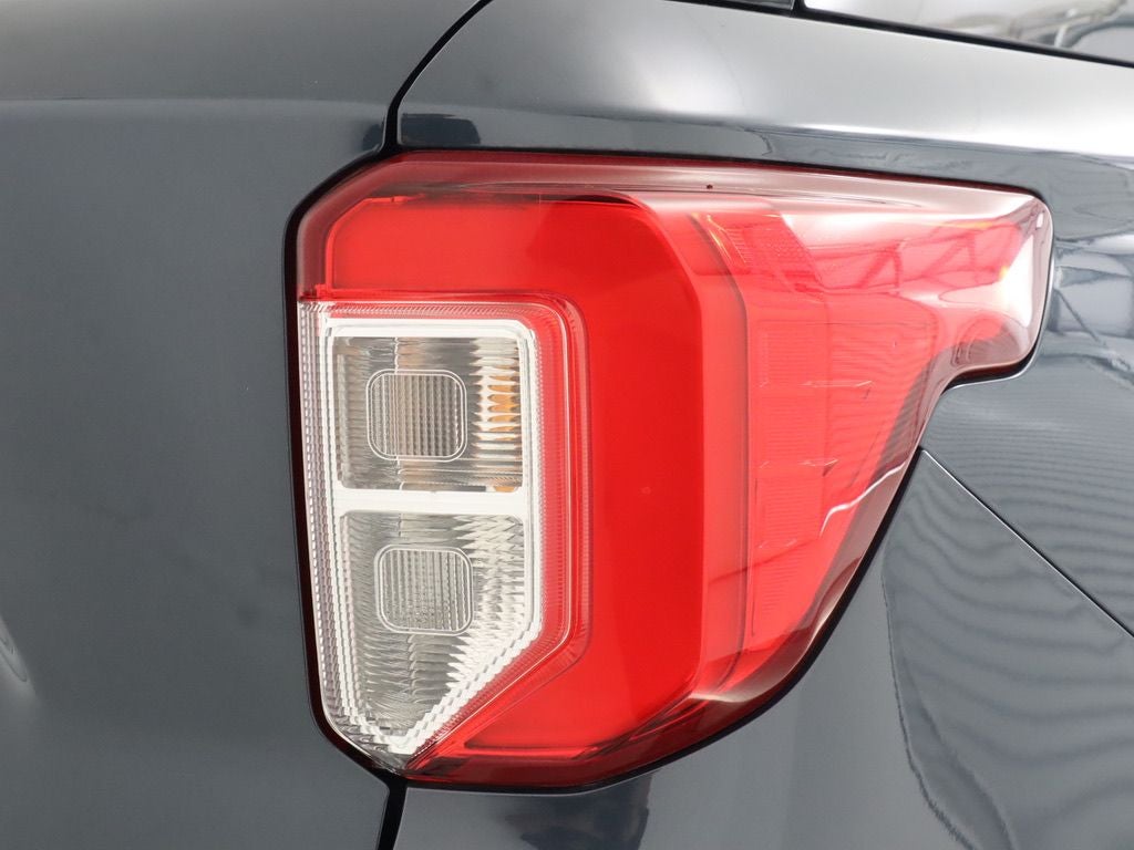 2022 Ford Explorer XLT Sport 4WD Navigation