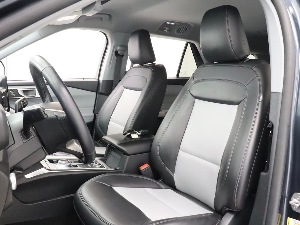 2022 Ford Explorer XLT Sport 4WD Navigation