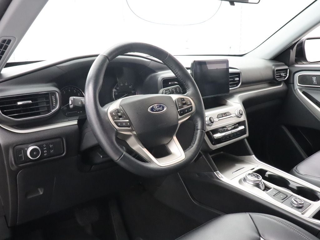 2022 Ford Explorer XLT Sport 4WD Navigation