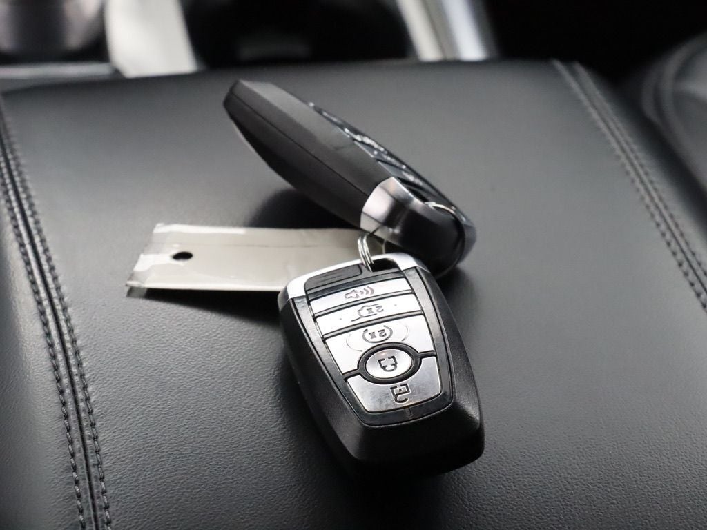 2022 Ford Explorer XLT Sport 4WD Navigation