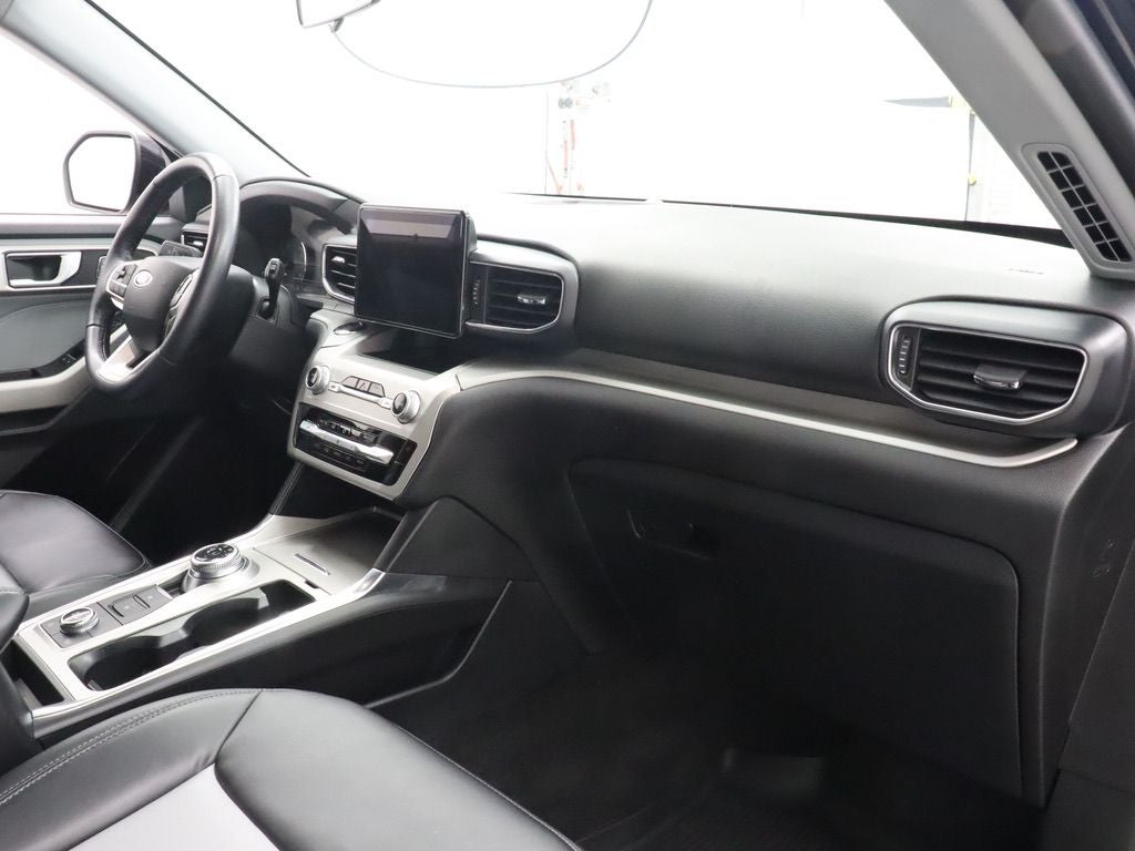 2022 Ford Explorer XLT Sport 4WD Navigation