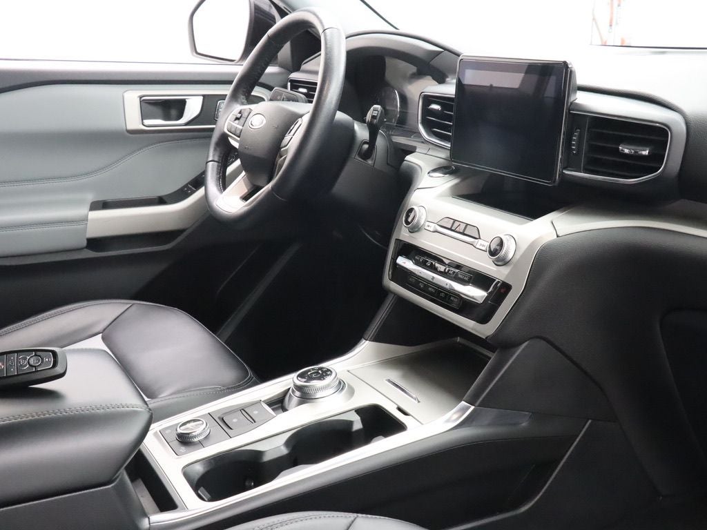 2022 Ford Explorer XLT Sport 4WD Navigation