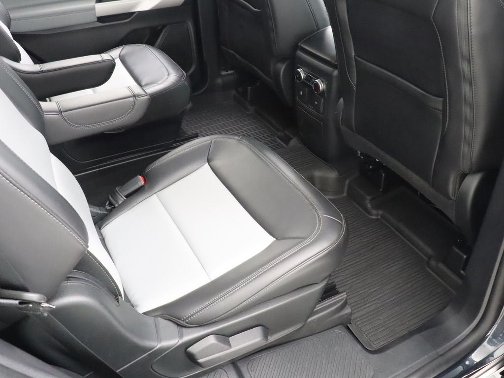 2022 Ford Explorer XLT Sport 4WD Navigation