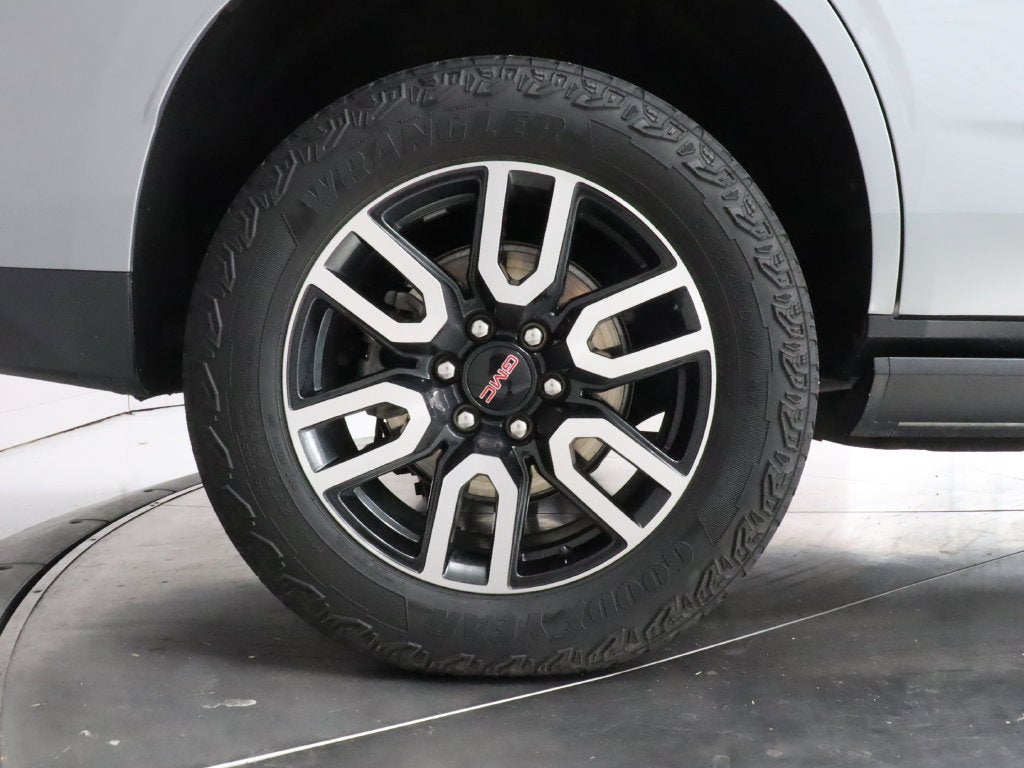 2024 GMC Yukon AT4 4WD Navigation