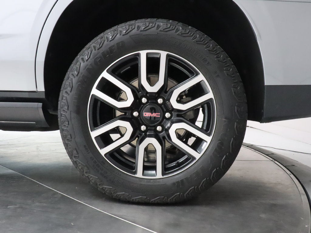 2024 GMC Yukon AT4 4WD Navigation