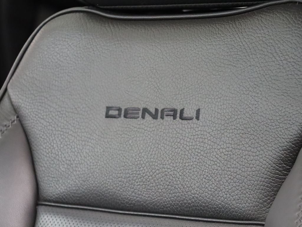 2021 GMC Yukon Denali 4WD Navigation