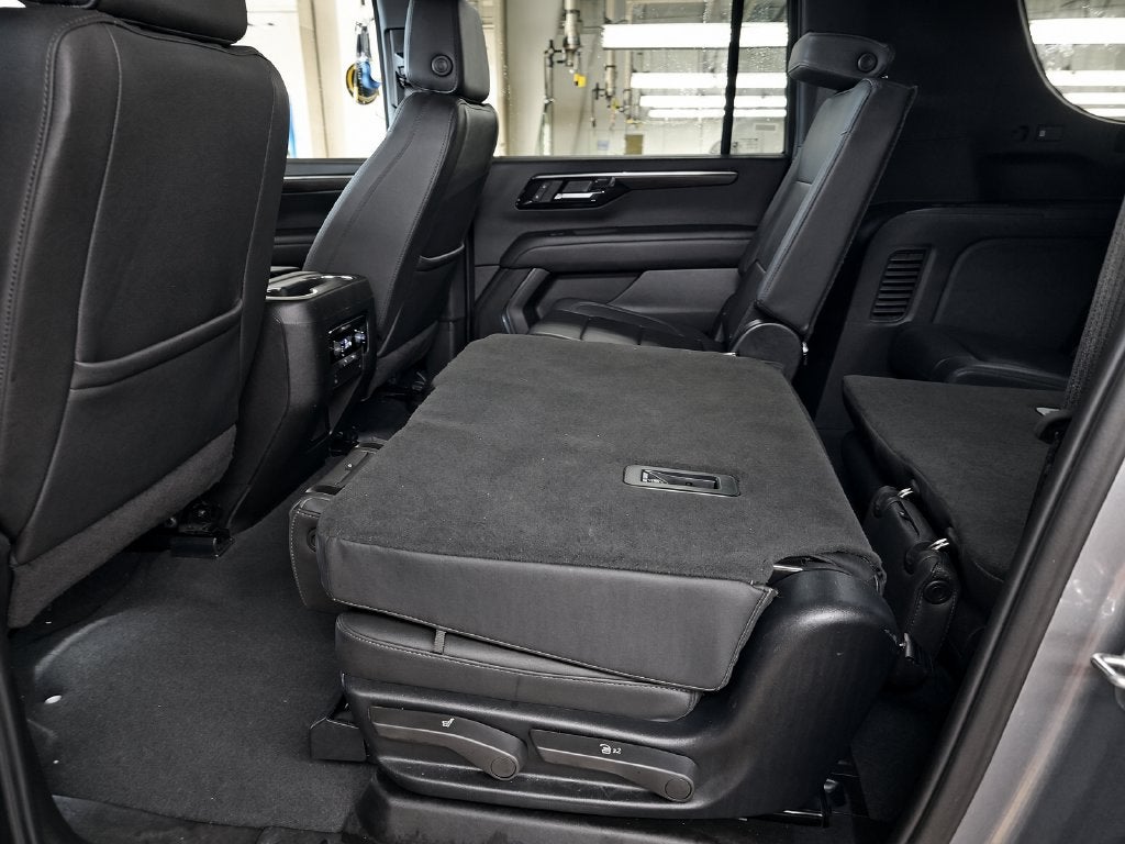 2025 Chevrolet Suburban Z71 4WD Navigation