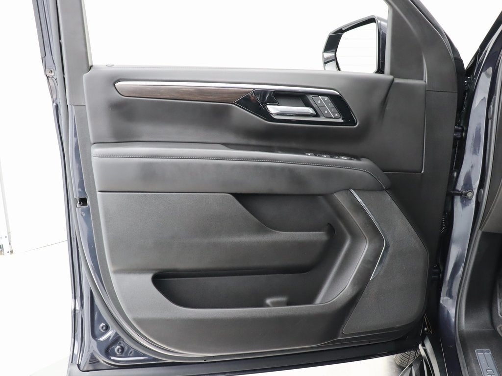 2025 Chevrolet Tahoe LT 4WD Navigation