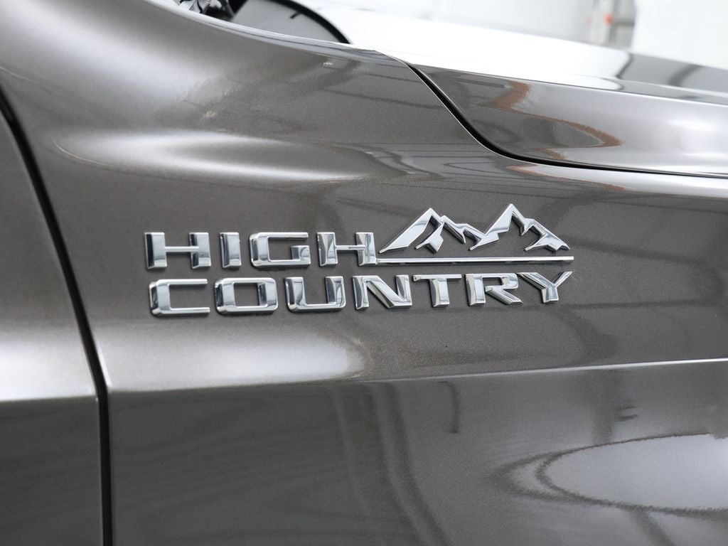 2021 Chevrolet Suburban High Country 4WD Navigation