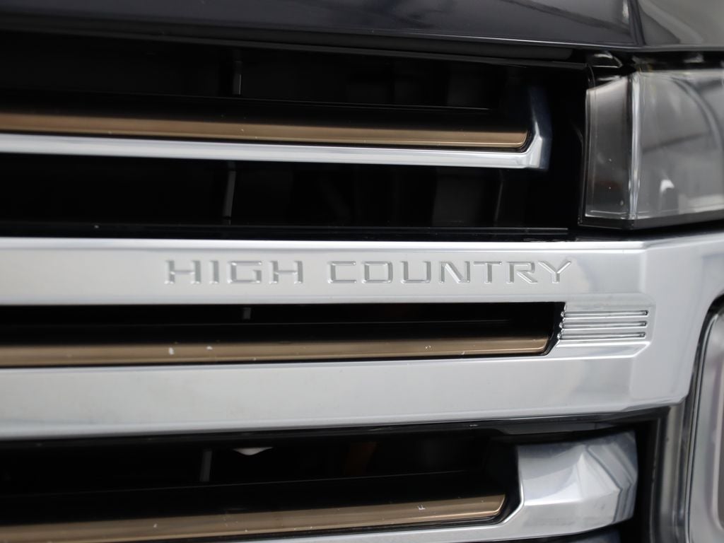 2023 Chevrolet Suburban High Country 4WD 3LZ