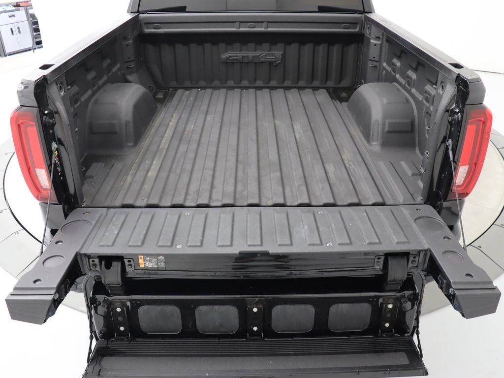 2023 GMC Sierra 1500 AT4 4WD Navigation