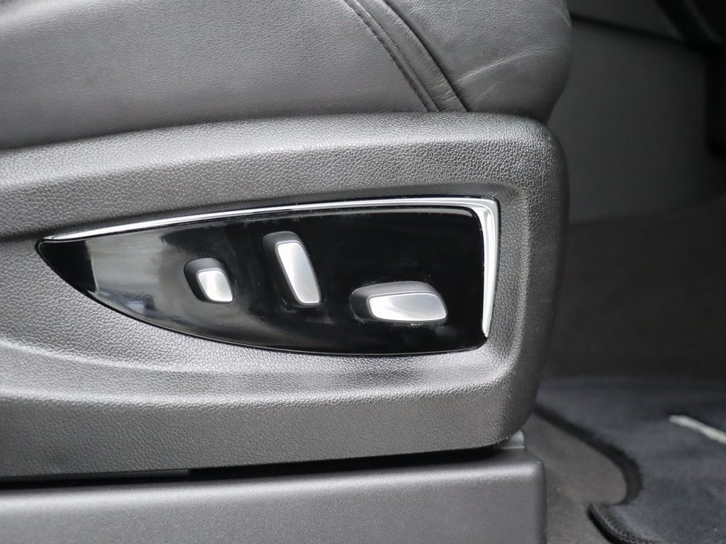 2019 Cadillac Escalade Luxury Navigation