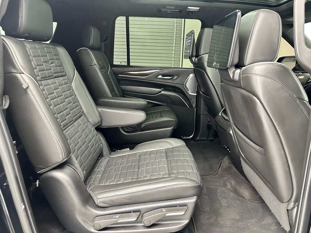 2022 Cadillac Escalade ESV Sport Platinum 4WD Navigation