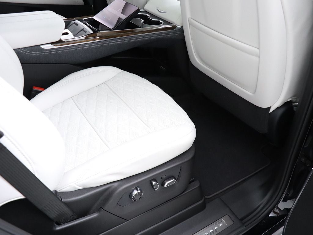 2026 Cadillac Escalade Platinum Sport 4WD Executive Pkg