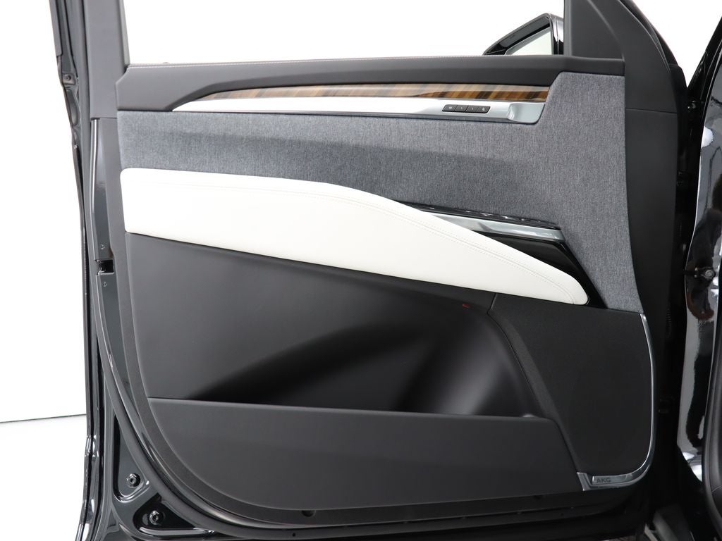 2026 Cadillac Escalade Platinum Sport 4WD Executive Pkg