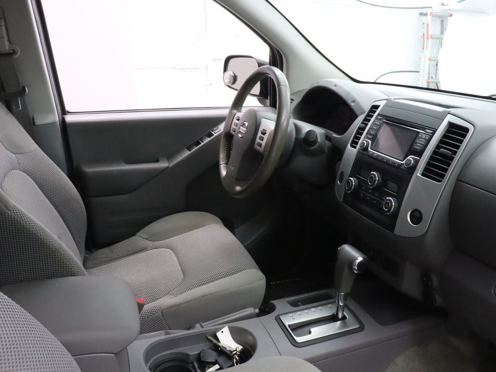 2017 Nissan Frontier SV Crew Cab