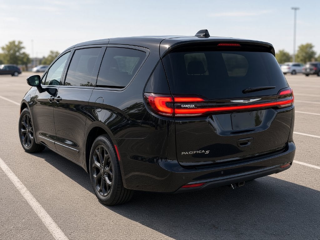 2024 Chrysler Pacifica Hybrid Select S Appearance Navigation