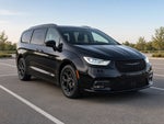 2024 Chrysler Pacifica Hybrid Select S Appearance Navigation