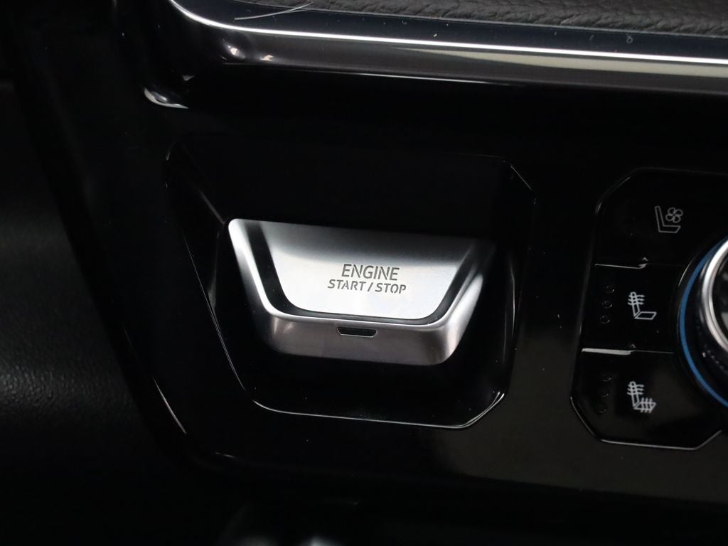 2023 GMC Sierra 1500 Denali 4WD Navigation