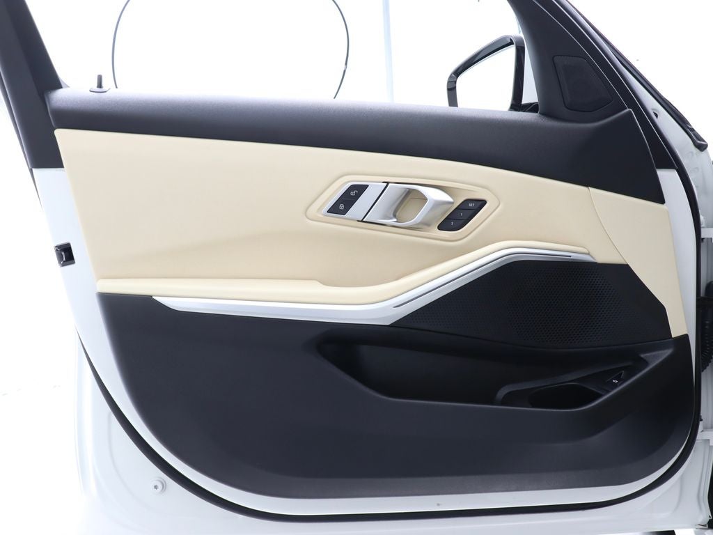 2023 BMW 3 Series 330i Navigation