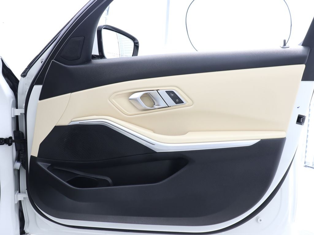 2023 BMW 3 Series 330i Navigation