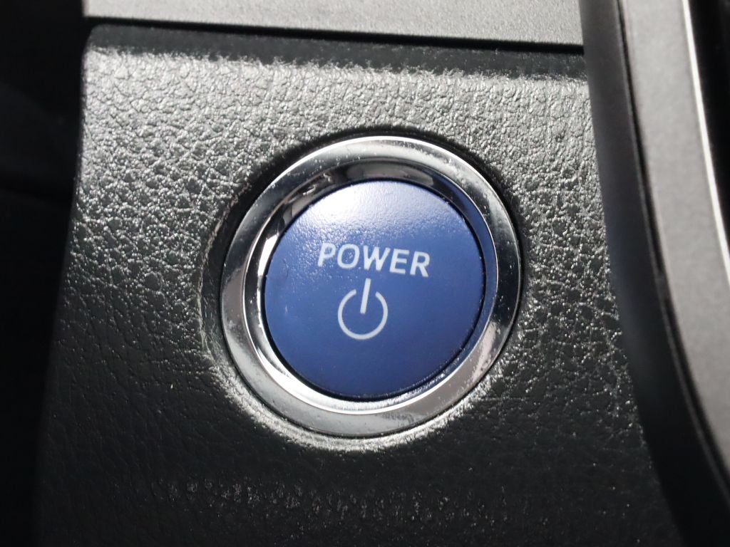 2023 Toyota Camry Hybrid LE