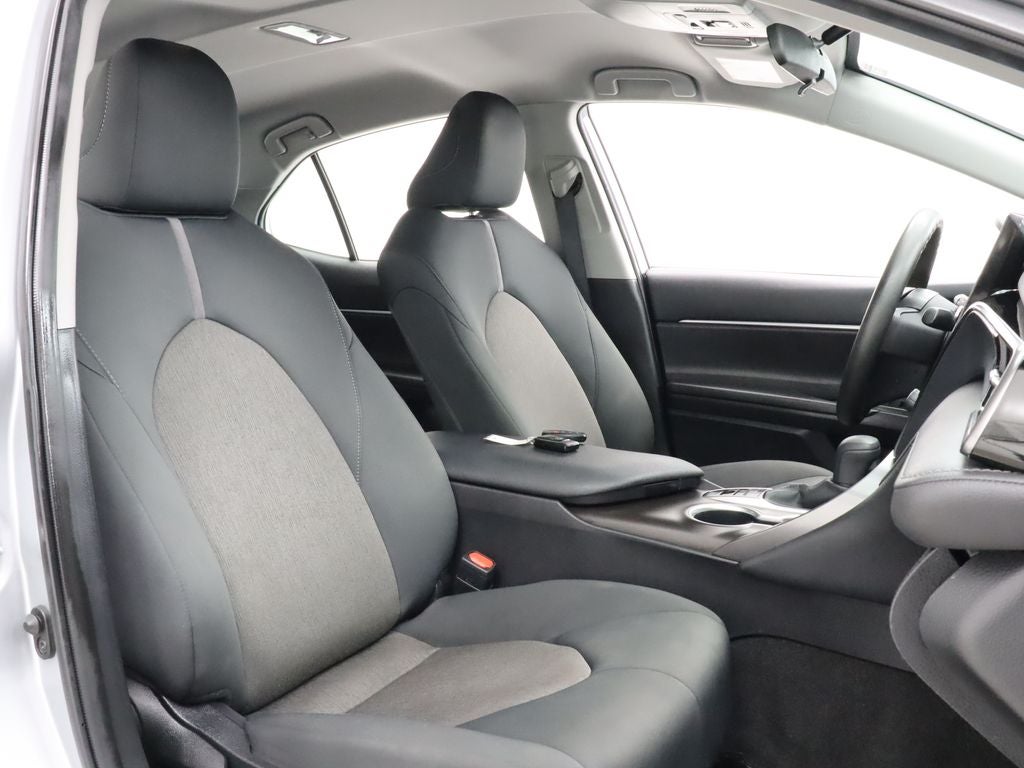 2023 Toyota Camry Hybrid LE