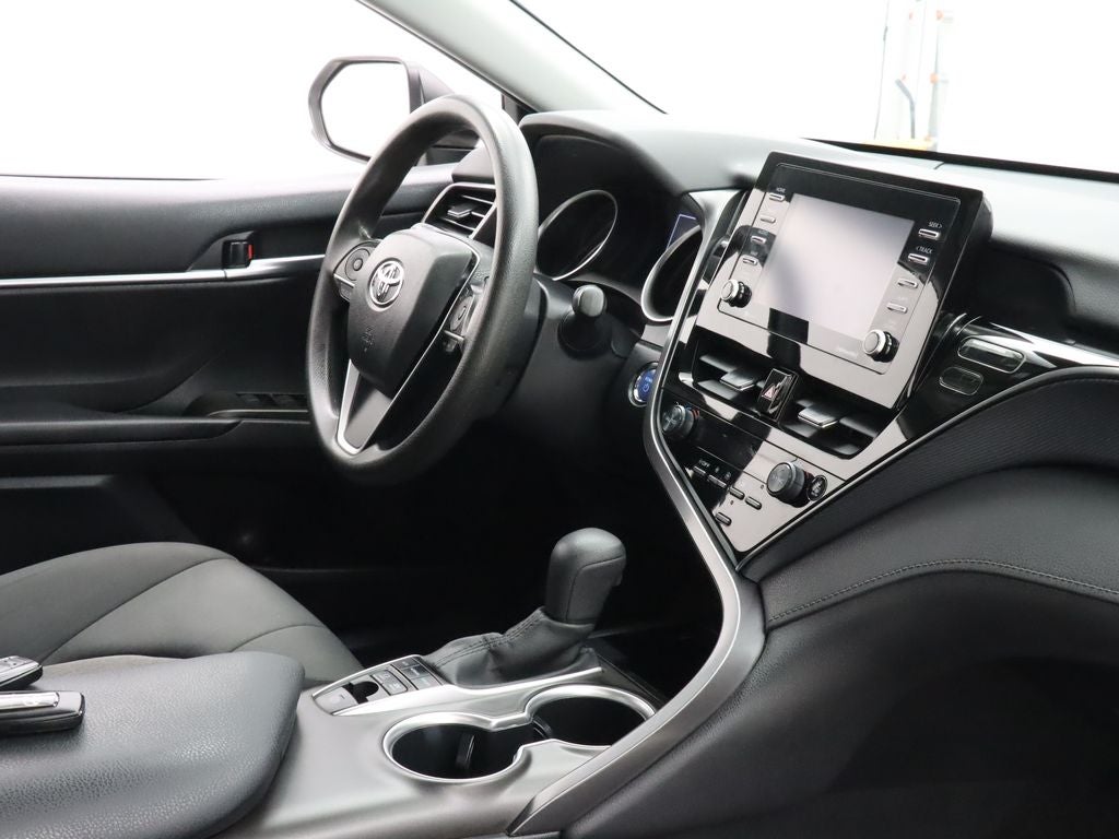 2023 Toyota Camry Hybrid LE
