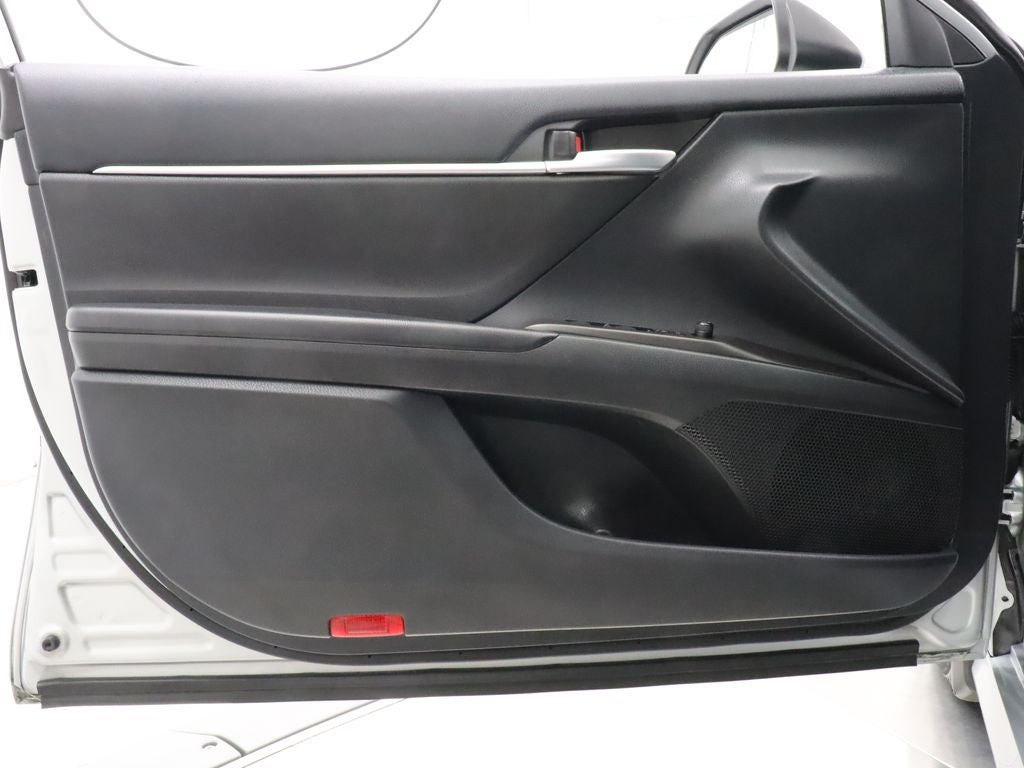 2023 Toyota Camry Hybrid LE