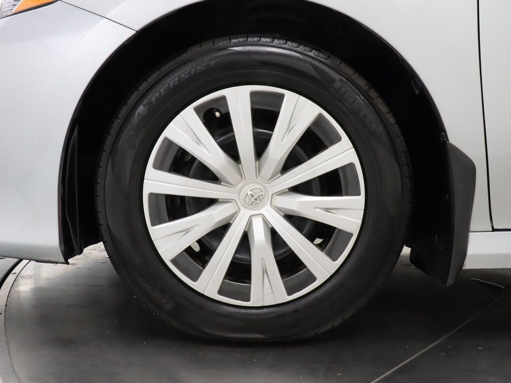 2023 Toyota Camry Hybrid LE