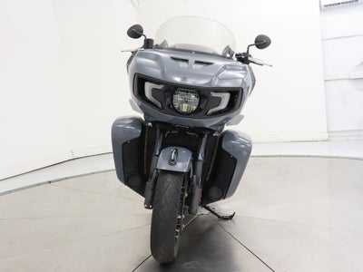 2023 Indian Pursuit Dark Horse