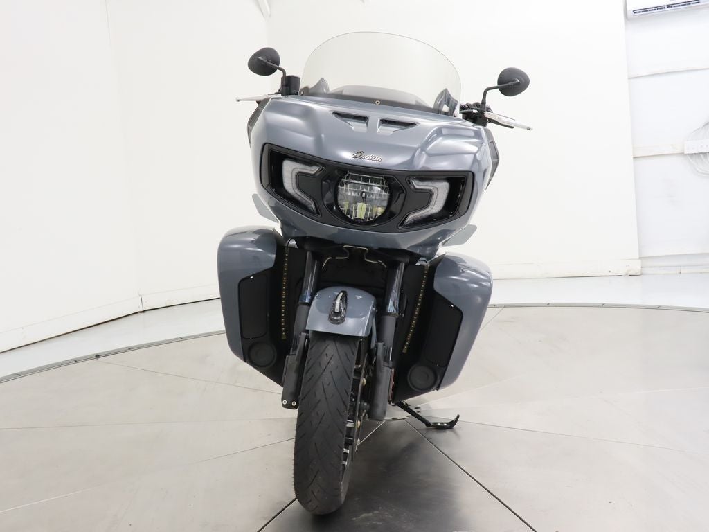 2023 Indian Pursuit Dark Horse