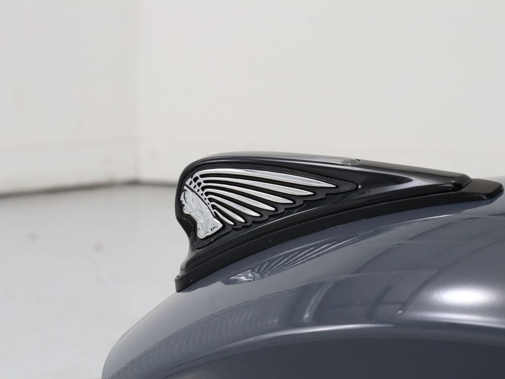 2023 Indian Pursuit Dark Horse