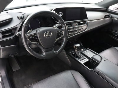 2022 Lexus ES 300h Premium Navigation