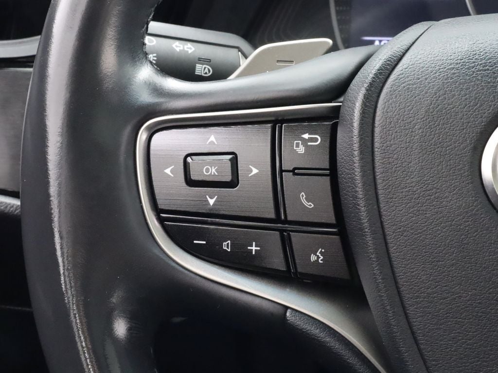2022 Lexus ES 300h Premium Navigation
