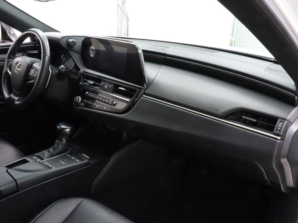 2022 Lexus ES 300h Premium Navigation